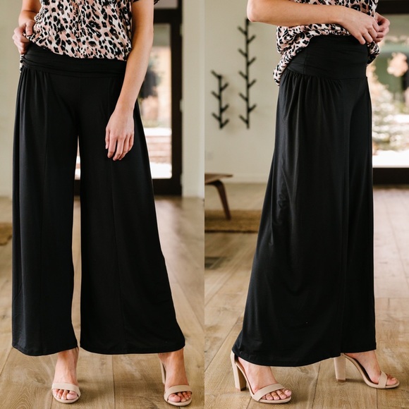 Dash of Pink Pants - Walk On The Wide Side Pants in Black